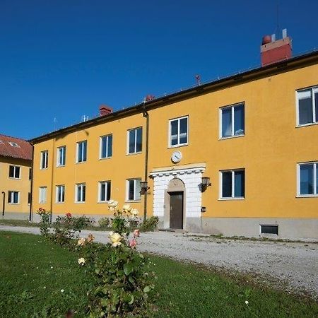 Oestra Flygeln Bunge Vandrarhem Faroesund Exterior photo